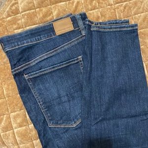 American Eagle Hi Rise Jegging!